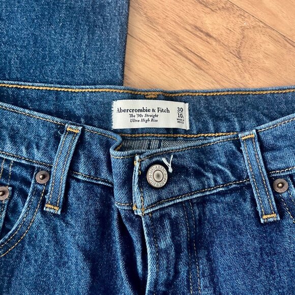 NWT Abercrombie & Fitch The 90's Straight Ultra High Rise Jeans 30 10 Long - Picture 9 of 11